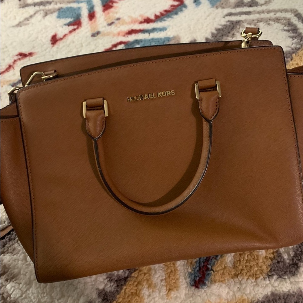 Michael kors cognac handbag